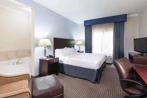 holiday inn express and suites new iberia avery island