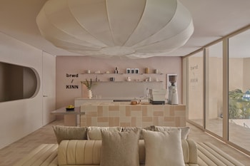Kinn Habitat,,2 star