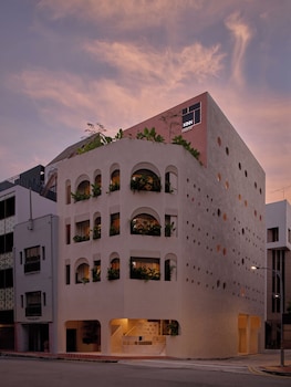 Kinn Habitat,,2 star
