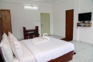 rock n brook resort kanthalloor