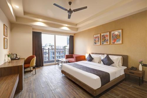 Saltstayz Premier - Golf Course Road & Sector 42,,3 star