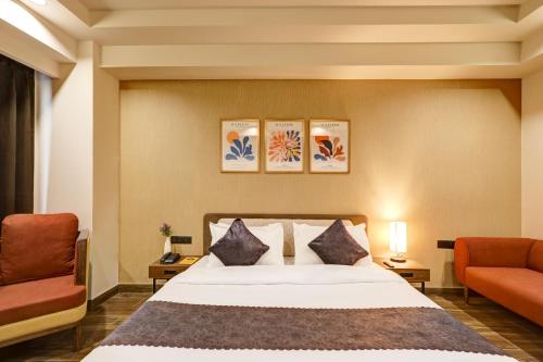 saltstayz premier golf course road and sector 42