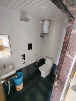 kohinoor hotel and resort