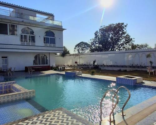 kohinoor hotel and resort