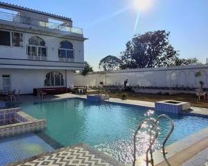 kohinoor hotel and resort