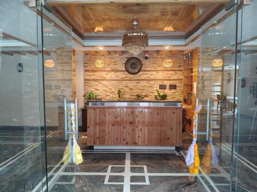 Nature's Nest,,3 star