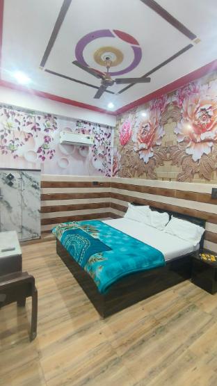 k d dham near prem mandir iskcon temple vrindavan