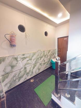 k d dham near prem mandir iskcon temple vrindavan