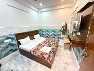 k d dham near prem mandir iskcon temple vrindavan