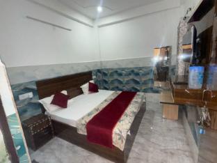 k d dham near prem mandir iskcon temple vrindavan