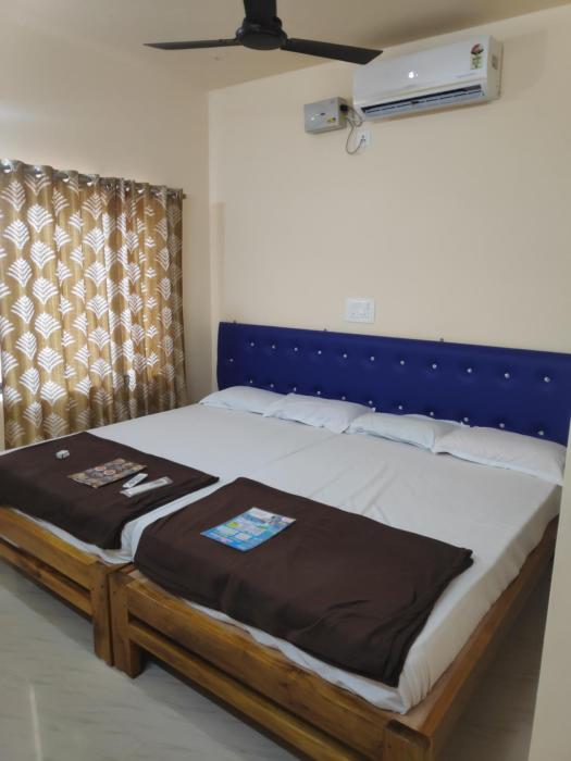 redkar rooms gokarna beach front ac and non ac rooms