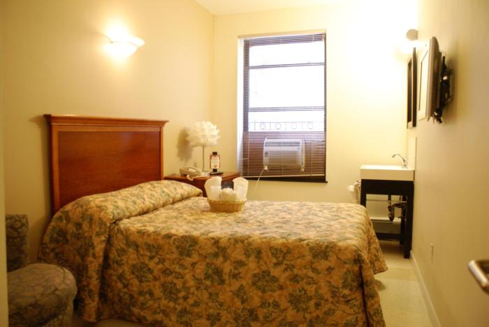 americana inn