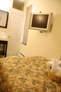americana inn