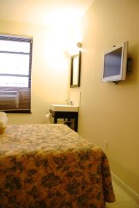 americana inn