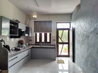 luxurious and elegant 1bhk retreat
