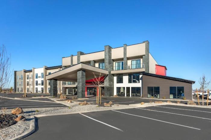 the valor an ascend collection hotel