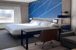 comfort suites central valley