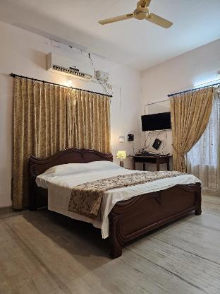 de royale summit home stay