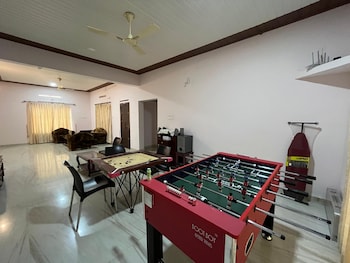 de royale summit home stay