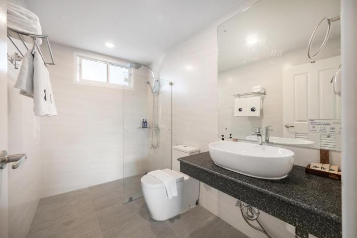 kokotel khao lak isara casa