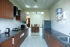 Lime Tree 3Bhk Service Apartment  Gurgaon,,3 star