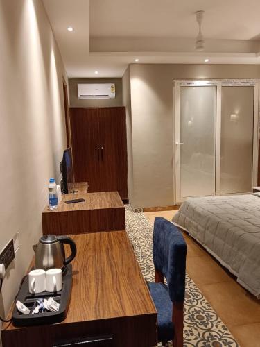 eutopia beach resort morjim