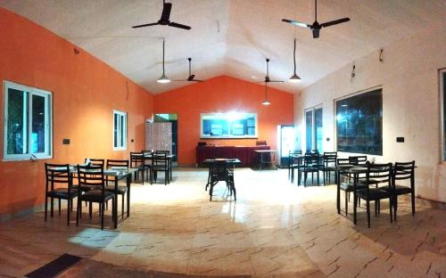eutopia beach resort morjim