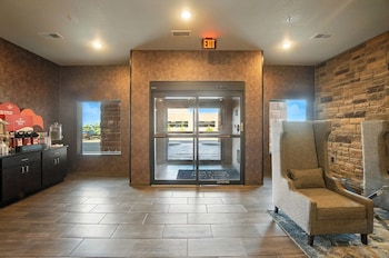 Cobblestone Hotel & Suites-Bellefontaine,,3 star