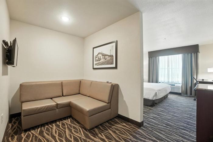cobblestone hotel and suites bellefontaine