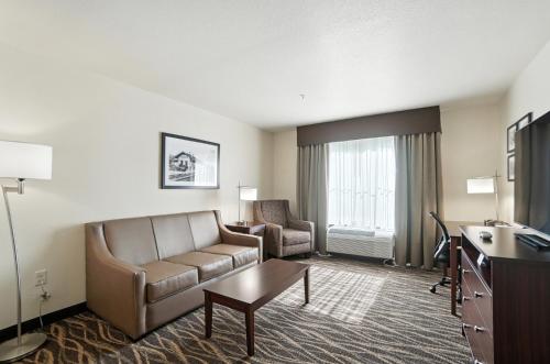 cobblestone hotel and suites bellefontaine