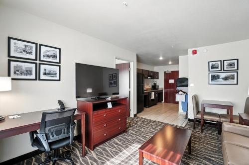 cobblestone hotel and suites bellefontaine