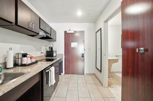 cobblestone hotel and suites bellefontaine