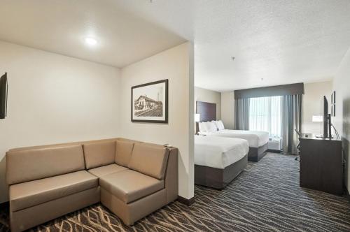 cobblestone hotel and suites bellefontaine