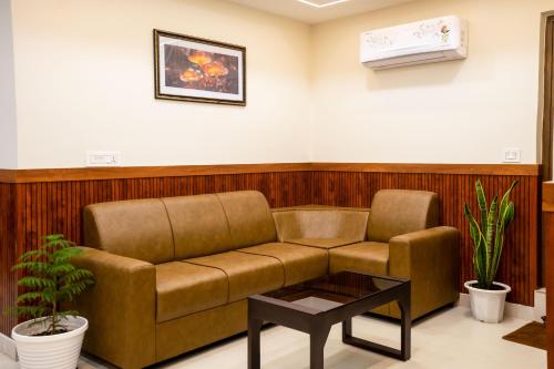 Tagme Suites,,2 star