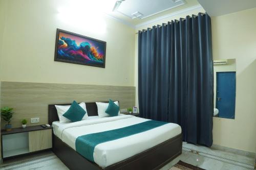 Hotel Silver Stay,,2 star