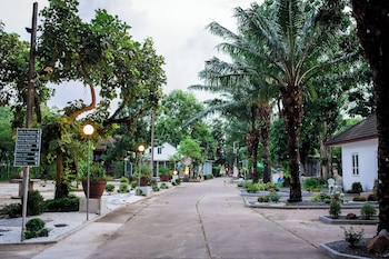 kenikar raintree residence hotel