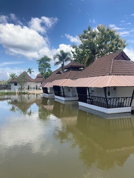 kenikar raintree residence hotel