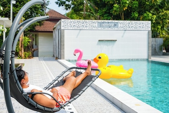 Kenikar Raintree Residence Hotel,,3 star