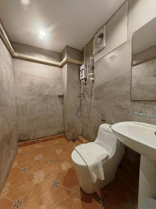 kenikar raintree residence hotel