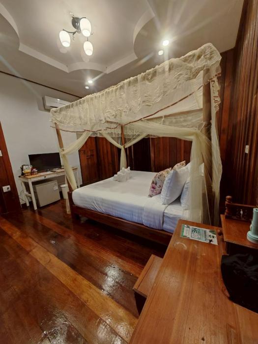 kenikar raintree residence hotel