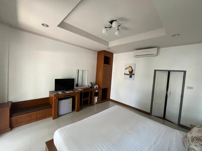 kenikar raintree residence hotel