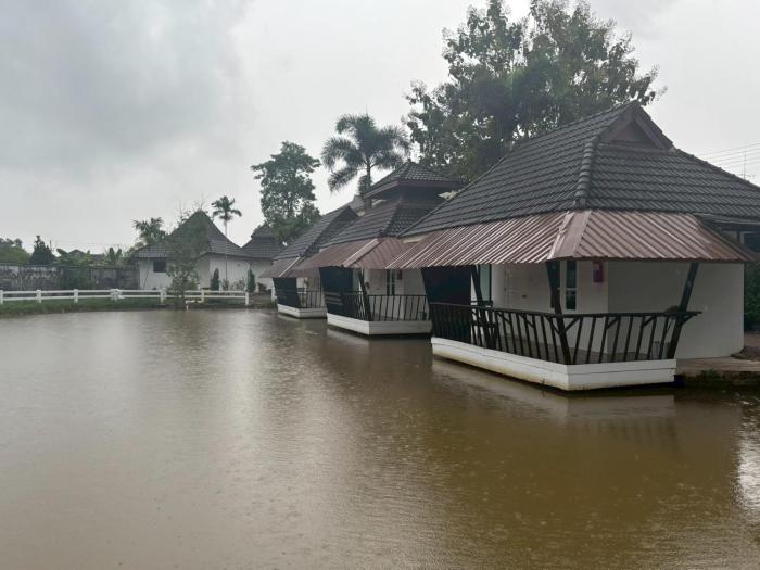 kenikar raintree residence hotel