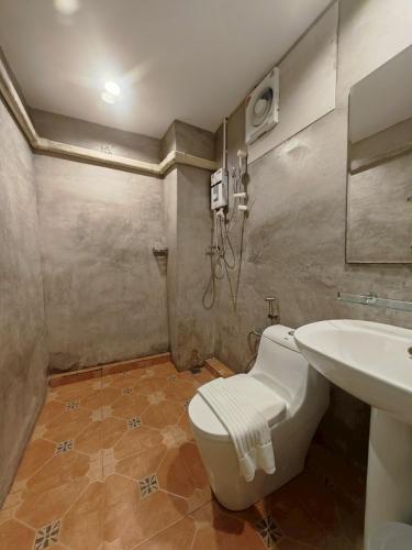 kenikar raintree residence hotel