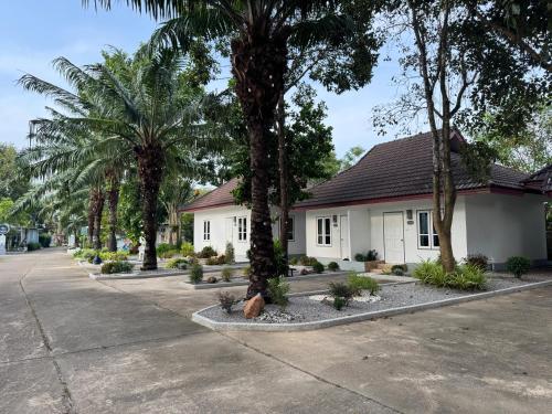 kenikar raintree residence hotel