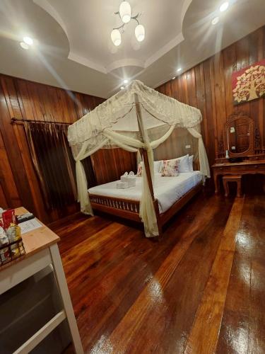 kenikar raintree residence hotel