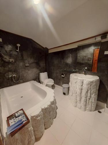 kenikar raintree residence hotel