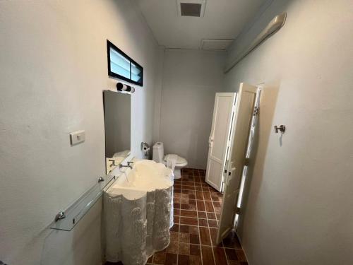 kenikar raintree residence hotel