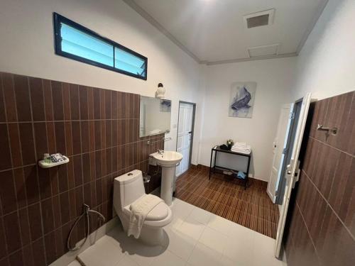 kenikar raintree residence hotel