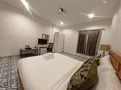 kenikar raintree residence hotel
