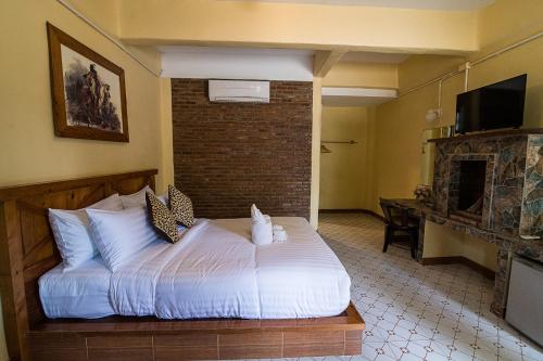 kenikar raintree residence hotel